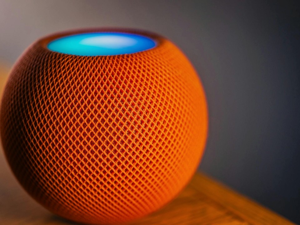 Stripe Tempo 背后：AI 交易需要新的责任边界 - AI 支付产品、自动化运营和数据界面配图