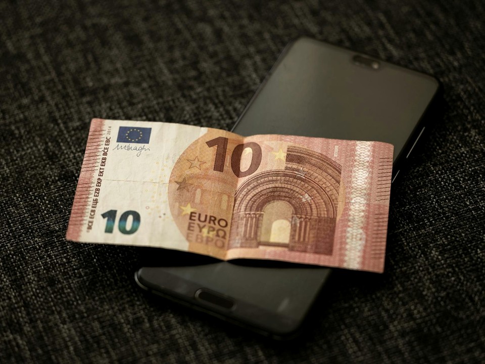Mastercard 的企业支付动作，给 AI 商户提了个醒 - 深度阅读配图
