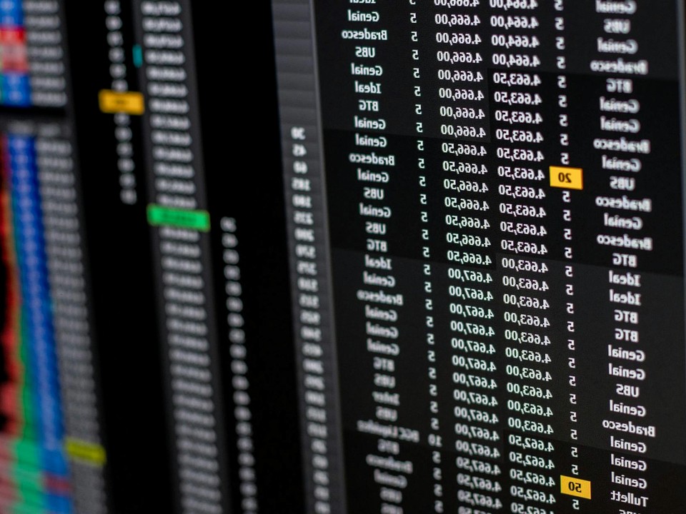 B2B 电汇会被稳定币替代吗？先看企业怎么结算 - 支付趋势分析与金融科技运营场景配图