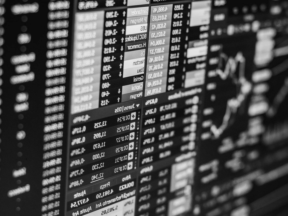实时支付进入企业后台，重点不止是速度 - 支付趋势分析与金融科技运营场景配图